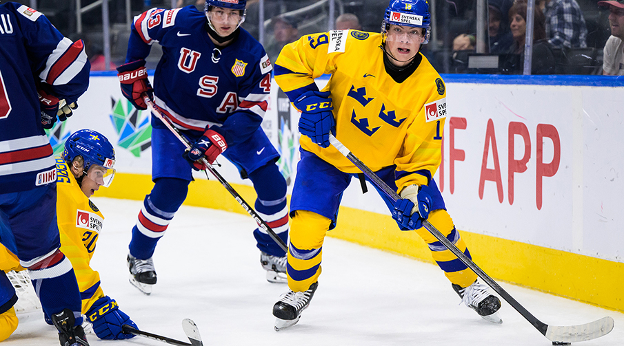 Juniorishockeymatch mellan Sverige och USA.