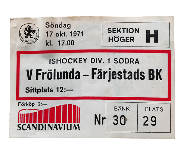 En biljett till Frölundas första seriematch i Scandinavium.