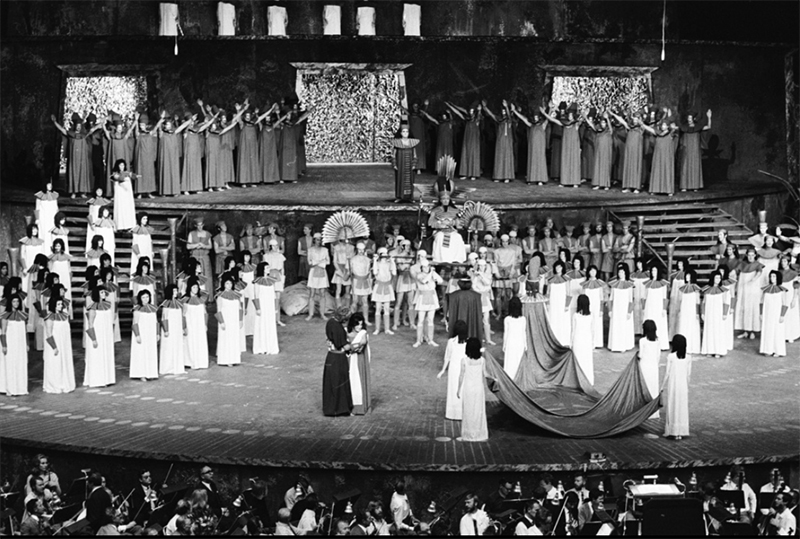 Operan Aida spelas på Scandinaviums scen.