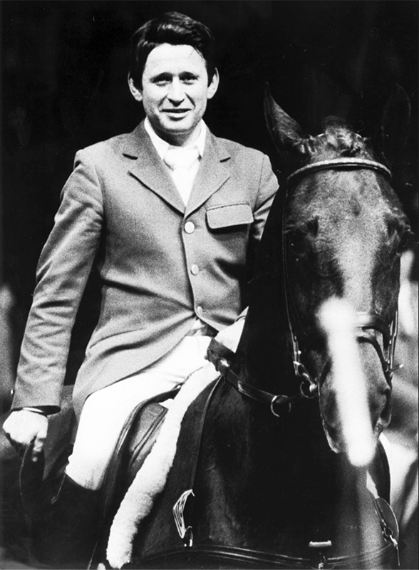 Ryttaren Hugo Simon rider hästen Gladstone.